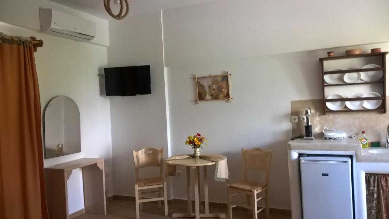 Apartament Gyrouli 1 Pera Gyalos Zewnętrze zdjęcie